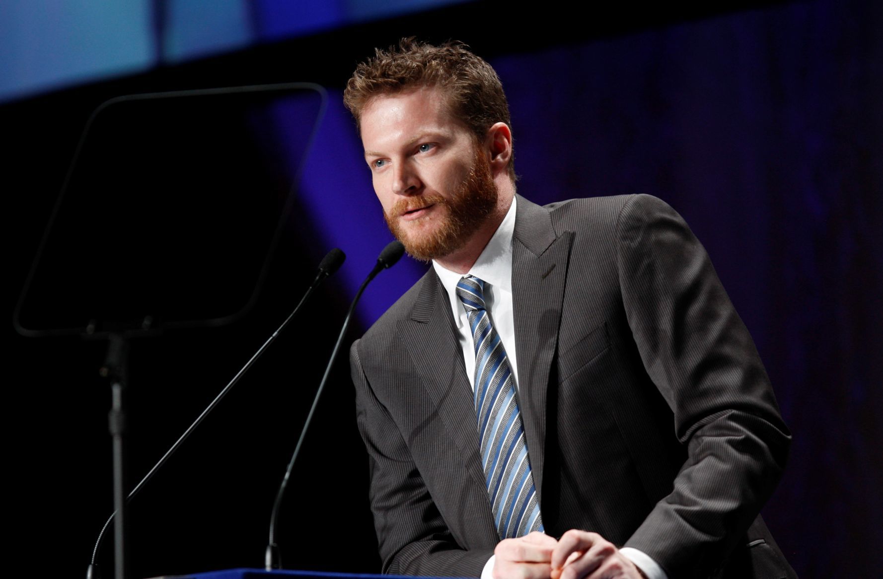 Earnhardt Jr. Dec 2008